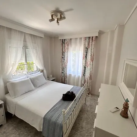 Apartment Sea Breeze Iv *